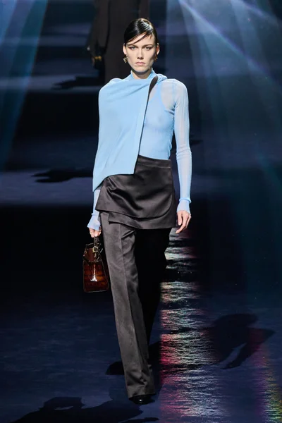 Look 33